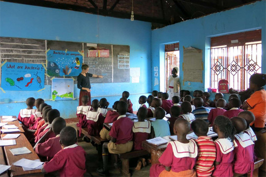 Klassenraum in Uganda