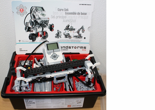 Konstruktionsbaukasten Lego Mindstorm geöffnet, Objekt Förderkette mit Antrieb und EV3